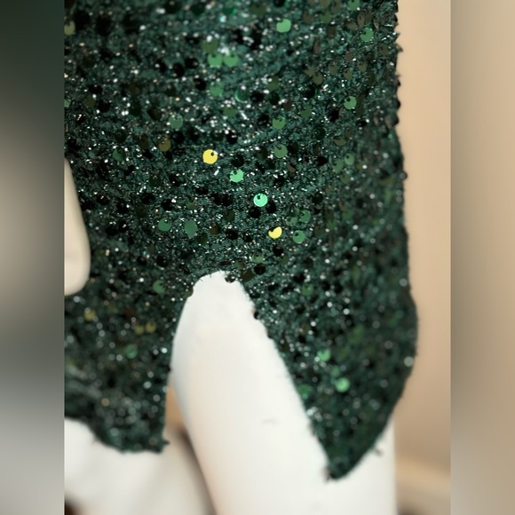 🥳♥️ NWT Dear Moon Green Sequin V-Neck Side Slit Mini Dress - Picture 6 of 12
